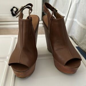 Charlotte Russ Wedge